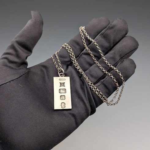 1977年 英国 純銀製 ジュビリーインゴットペンダント&純銀製チェーン 計21g  Excalibur Jewellery①